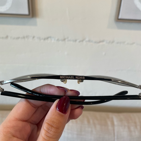 Michael Kors MK 5007 (Hvar) Aviators - Picture 4 of 8